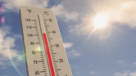5. května 2026 v Česku: Bouřkové přeháňky, vedro téměř 29 °C a vichr přes 80 km/h