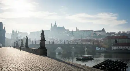 Jarní Praha pod oblohou: Analýza aktuálního počasí a meteorologických trendů k 9. květnu