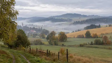 Ráno přineslo ochlazení k 1,7 °C, odpoledne teploty vystoupaly na 17,7 °C