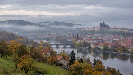Chladné ráno vystřídá teplejší odpoledne, déšť se objeví jen místy